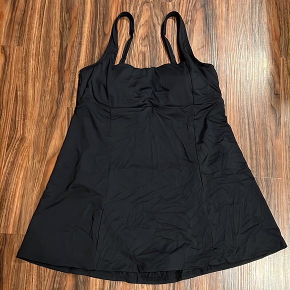 Sea Level Essential Square Neck Swim Dress - Picture 6 of 17